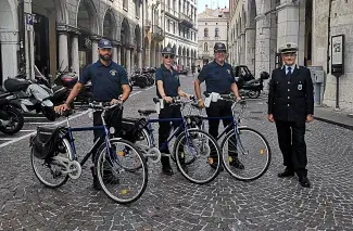 https://www.padovanet.it/notizia/20190822/comunicato-stampa-polizia-locale-parte-il-servizio-bicicletta